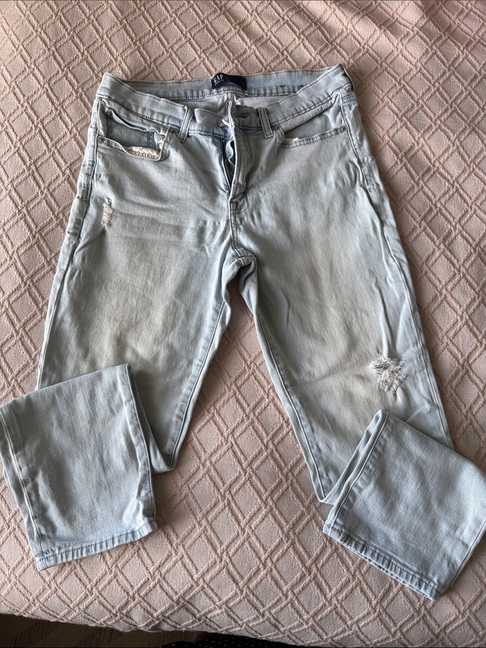 GAP Light Blue Skinny Jeans - Distressed Stretch Denim